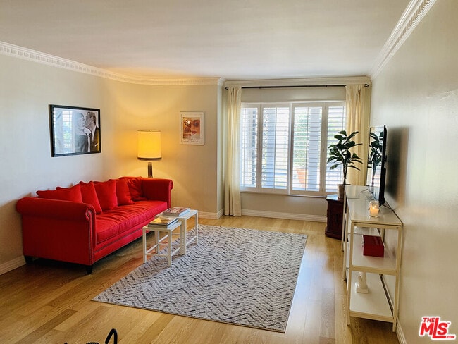 1219 Sunset Plaza Dr in West Hollywood, CA - Building Photo - Building Photo