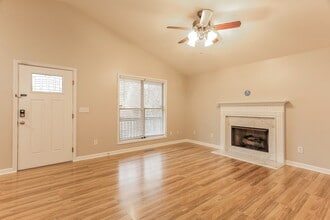 110 Spring Glade Cir in Trussville, AL - Building Photo - Building Photo