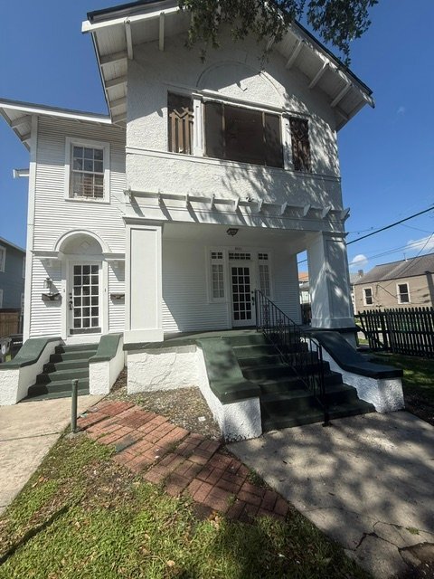 4001 Banks St, Unit 1