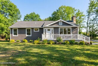 458 Newtons Corner Rd in Howell, NJ - Building Photo - Building Photo