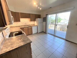 3006 Illinois Ave in Colorado Springs, CO - Building Photo - Building Photo