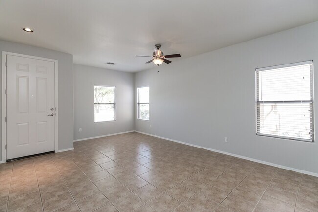 21822 E Gold Canyon Dr in Queen Creek, AZ - Building Photo - Building Photo