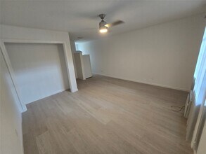 2501 Yoakum Blvd in Houston, TX - Building Photo - Building Photo