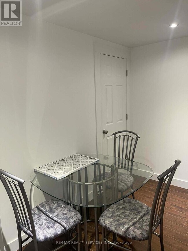 920 Ledbury Crescent in Mississauga, ON - Building Photo - Building Photo