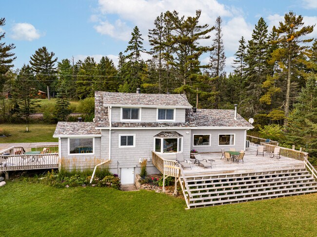 278 Scenic Dr FURNISHED 4 BR On Lk in Knife River, MN - Building Photo - Building Photo