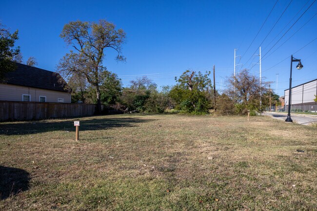 200 New York Ave in Fort Worth, TX - Building Photo - Building Photo