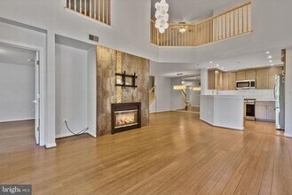 13107 Millhaven Pl-Unit -6-D in Germantown, MD - Building Photo - Building Photo