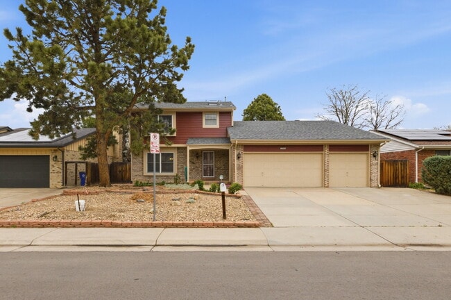 Single-Family Home in Near-Perfect Condition | 931 square foot 3-Car Garage!! | Covered Patio | L...