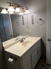7610 Woodview St in Westland, MI - Building Photo - Building Photo