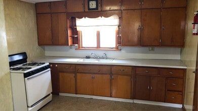 307 N Warren Ave in Big Rapids, MI - Building Photo - Building Photo