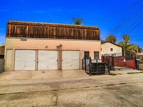 5720 Waring Ave in Los Angeles, CA - Building Photo - Building Photo