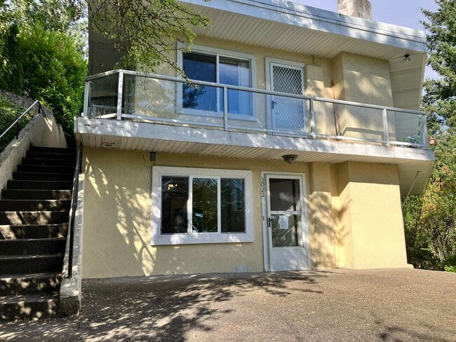 3022 SW 12th Ave, Unit 3022