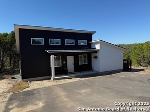 property at 252 Lexington Pass