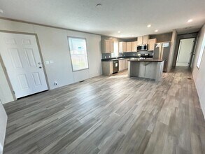 29773 W Deerfield Ct in Chesterfield, MI - Building Photo - Building Photo