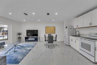 616 3rd Key Dr in Fort Lauderdale, FL - Building Photo - Building Photo