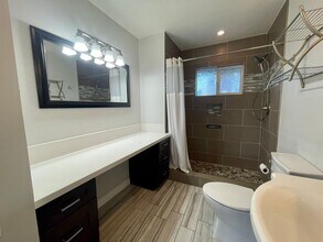 42260 Warner Trail in Palm Desert, CA - Building Photo - Building Photo