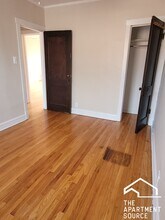 2342 W Touhy Ave in Chicago, IL - Building Photo - Building Photo