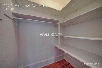 204 E Markham Ave in Durham, NC - Building Photo - Building Photo