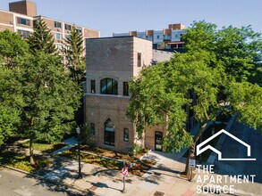 1712 Oak Ave in Evanston, IL - Building Photo - Building Photo