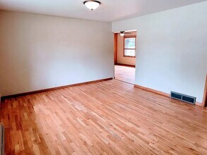 1321 Lakewood Dr in Fort Collins, CO - Building Photo - Building Photo