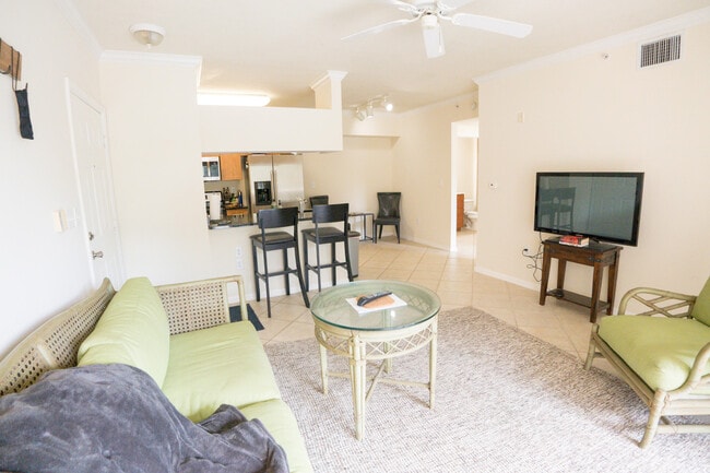 6386 Emerald Dunes Dr in West Palm Beach, FL - Building Photo - Building Photo