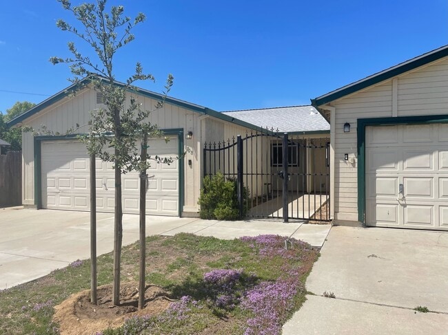 property at 1705 Darby Ln