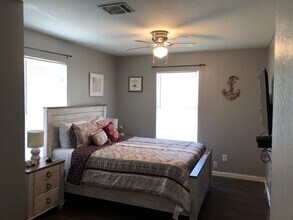 1607 Glynn Oaks Dr in Arlington, TX - Building Photo - Building Photo