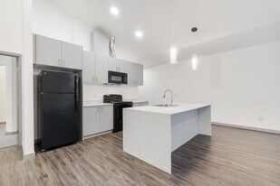 Serenity Apartments in Lacey, WA - Building Photo