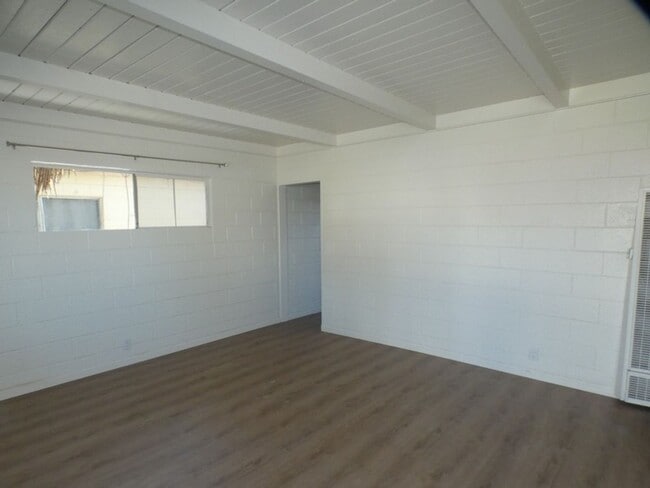 1008 W Fesler St in Santa Maria, CA - Building Photo - Building Photo