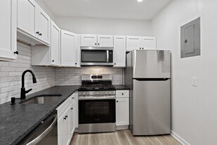 518 Broadway, Unit 1 in Albany, NY - Building Photo