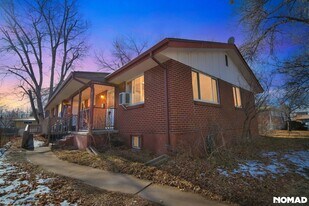 1182 W Ida Ave in Littleton, CO - Building Photo