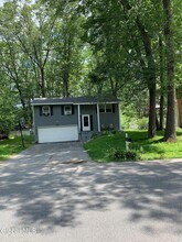 4 Heather Ln in Saratoga Springs, NY - Building Photo - Building Photo
