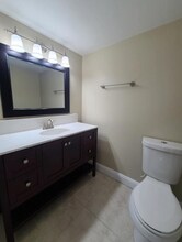 3201 Bayview Dr, Unit C in Fort Lauderdale, FL - Foto de edificio - Building Photo
