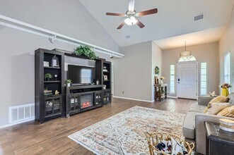 803 Hank Aaron Ln in Round Rock, TX - Building Photo - Building Photo