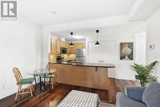 323 Winona Ave in Ottawa, ON - Building Photo - Building Photo