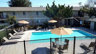 Harvest Apartments in Oakdale, CA - Building Photo