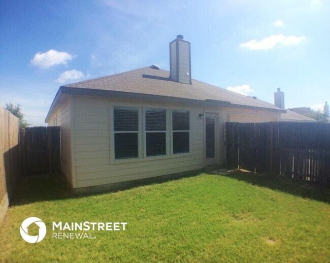 112 Bushel Ln in Dallas, TX - Building Photo - Building Photo