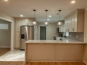 456 Sharon Dr in Memphis, TN - Building Photo - Building Photo