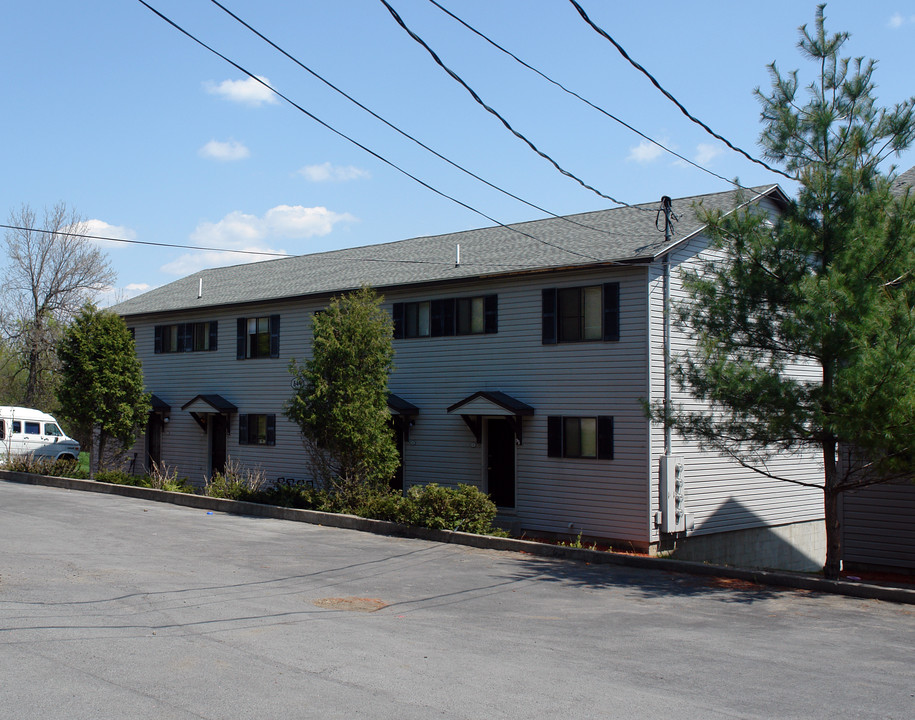 Hycliff Apartments in Watertown, NY - Foto de edificio