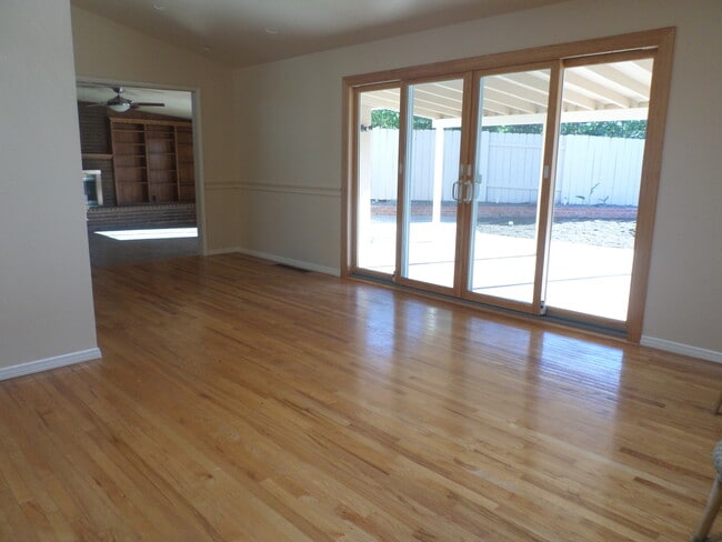 property at 5375 Penny Pl