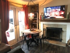 266 Fireside St in Pagosa Springs, CO - Foto de edificio - Building Photo