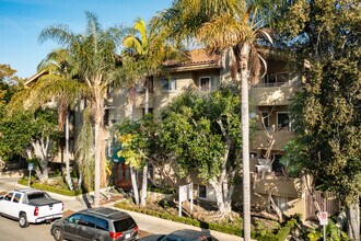 1200 S Shenandoah St in Los Angeles, CA - Foto de edificio - Building Photo
