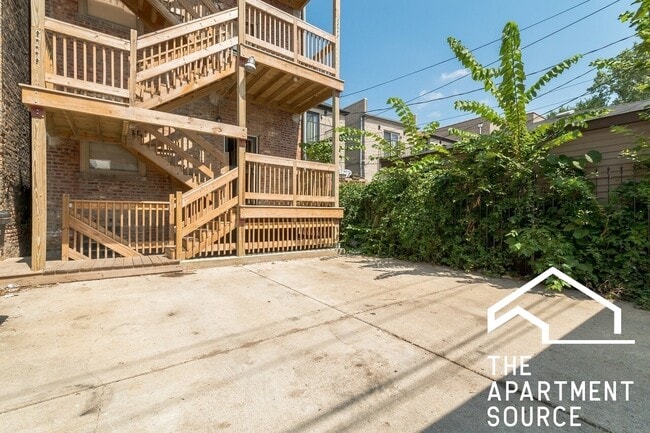 3053 W Washington Blvd, Unit 1 in Chicago, IL - Foto de edificio - Building Photo