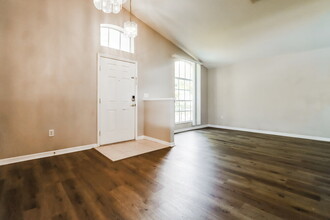 610 Sunset Beach Ct in Valrico, FL - Building Photo - Building Photo