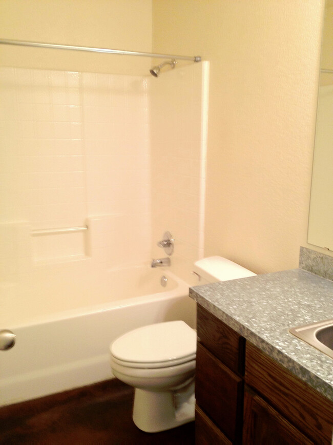 property at 1305 Chapelwood Dr