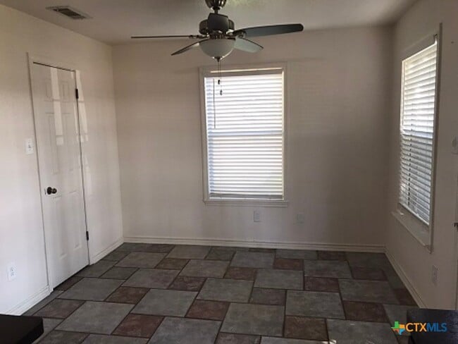 property at 419 Tomahawk Dr