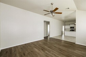 4608 Crystal Clear Ln in Oklahoma City, OK - Building Photo - Building Photo
