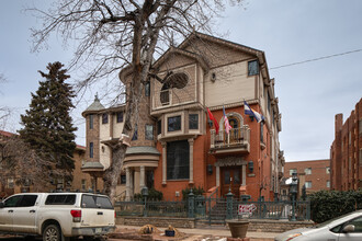 1022 Pearl St in Denver, CO - Building Photo - Primary Photo