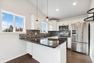 265 B Texas Ave in Whitefish, MT - Building Photo