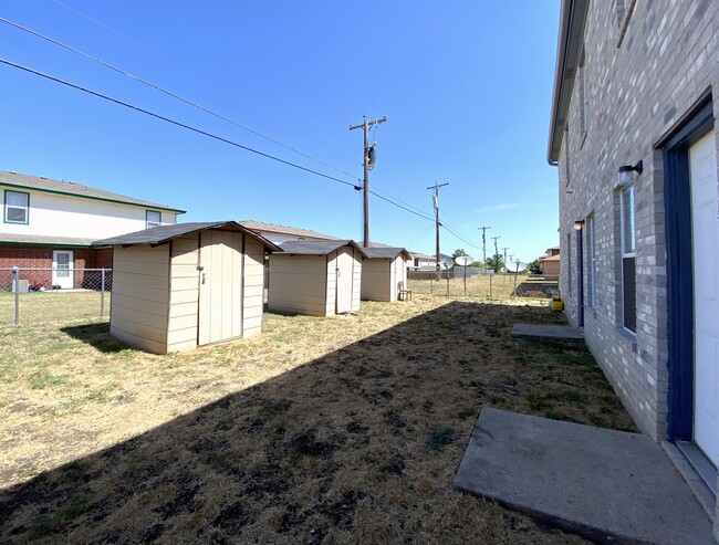 2801 Cantabrian Dr, Unit D in Killeen, TX - Foto de edificio - Building Photo